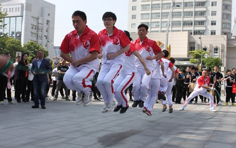 积极参加市财贸工会首届体育节活动