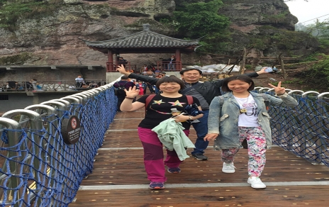 提高企业凝聚力，员工活动开展丰富多彩