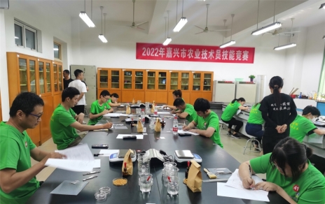 提高农技水平  成就农业未来