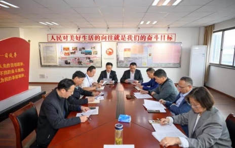 敢字当头实干为要，学习贯彻精神